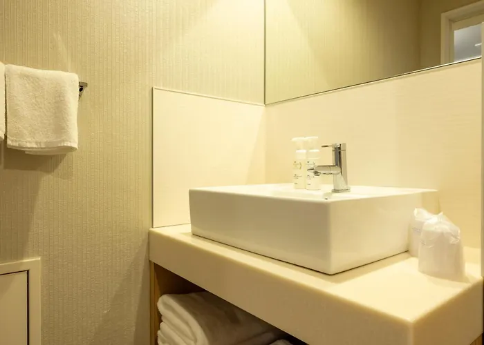 โรงแรม คูชิโระ เซ็นจูรีย์ แคสเทิล