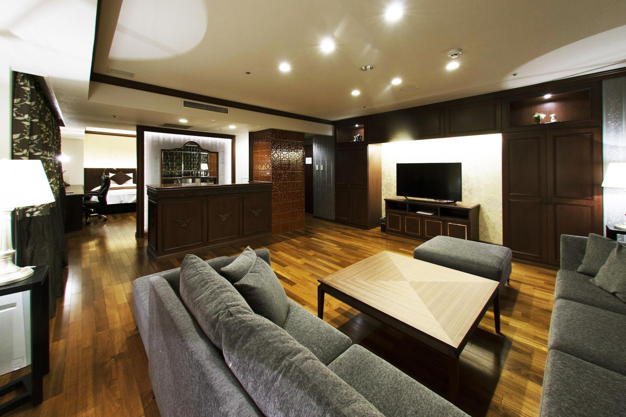 โรงแรม คูชิโระ เซ็นจูรีย์ แคสเทิล