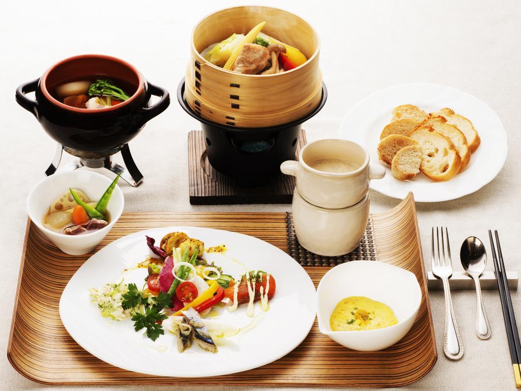 คูชิโระ เซ็นจูรีย์ แคสเทิล โรงแรม 4*
