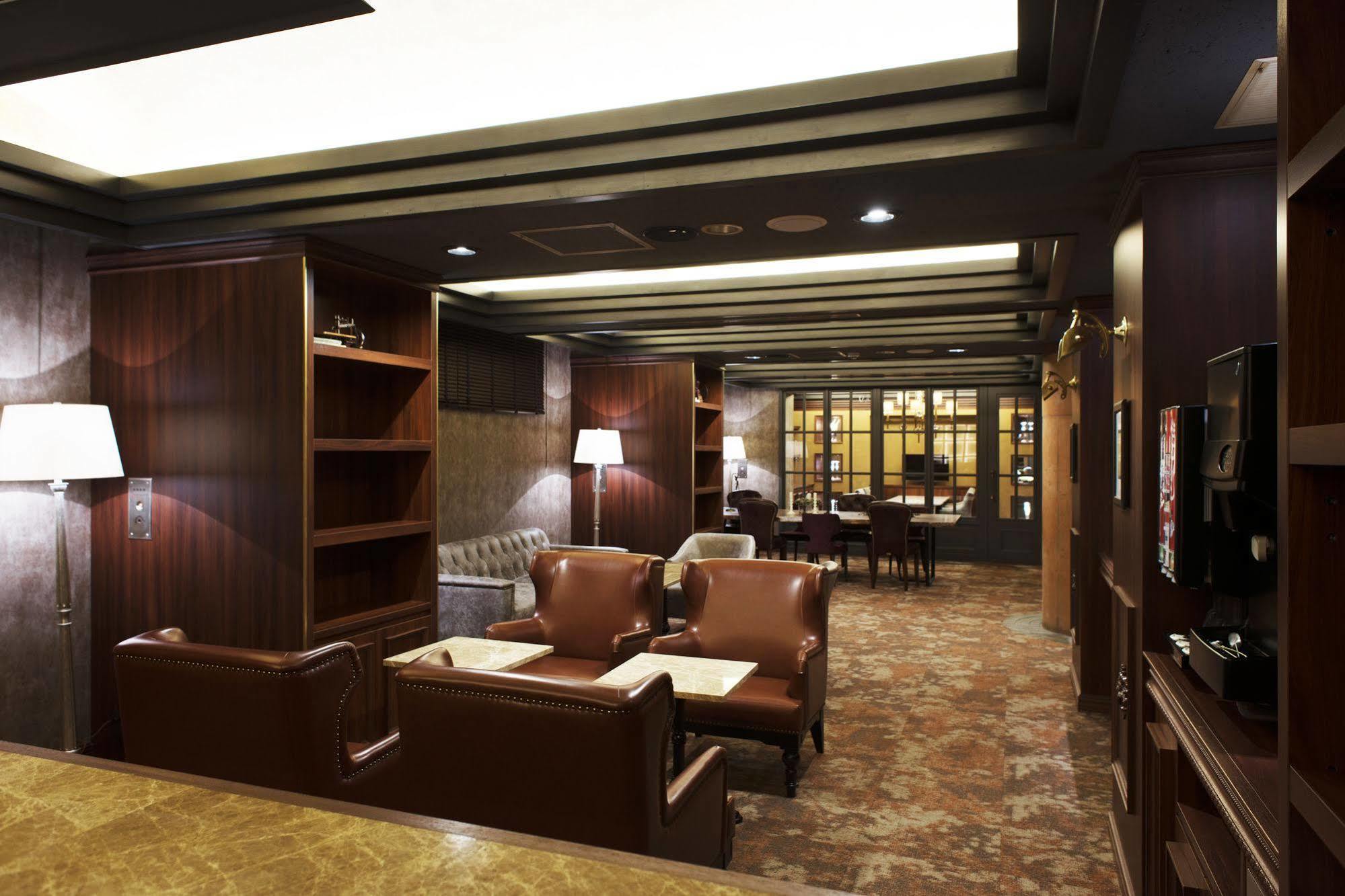 โรงแรม คูชิโระ เซ็นจูรีย์ แคสเทิล 4*